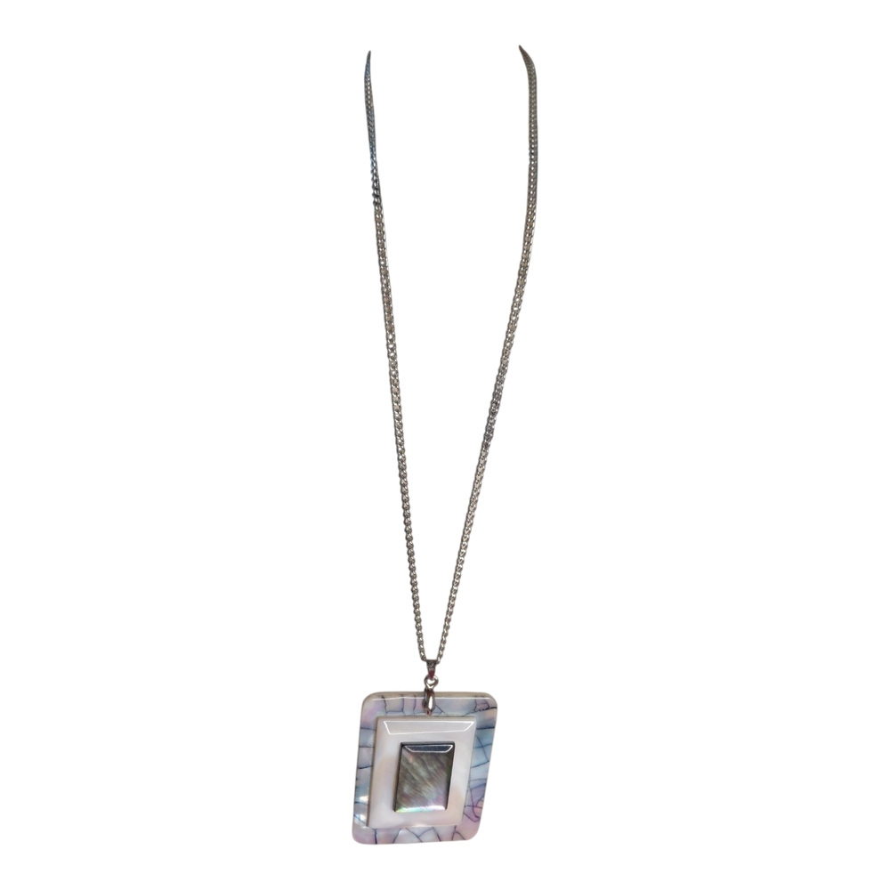 Vintage Stamped 18kgr Pendant With Inlaid Abalone Shell and Mother Of Pearl